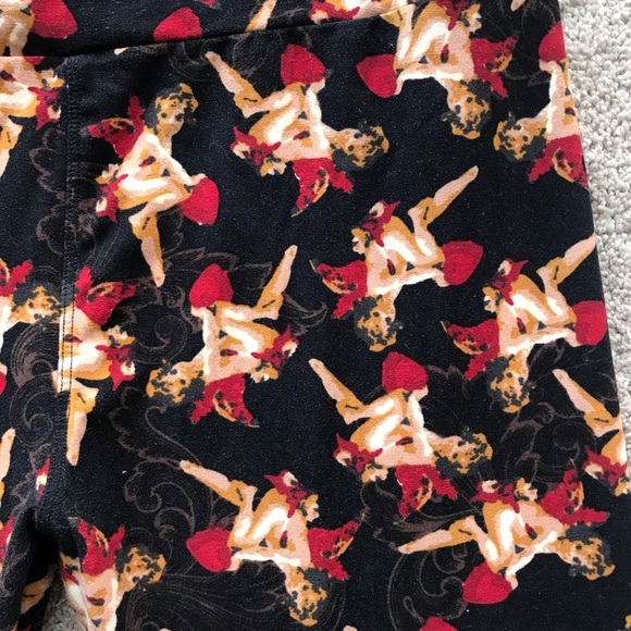 Lularoe cupid print leggings Tall and Curvy - Picture 2 of 3